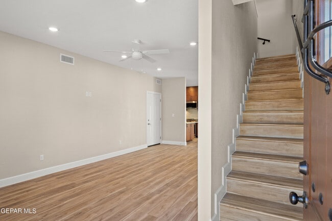 Building Photo - 6305 Palo Verde Pl