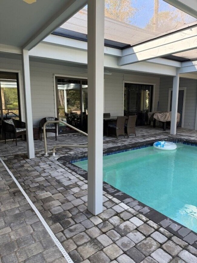 Building Photo - Sea Pines