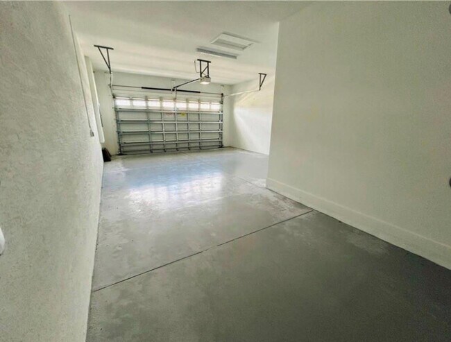 Building Photo - 5199 Liberty Ln