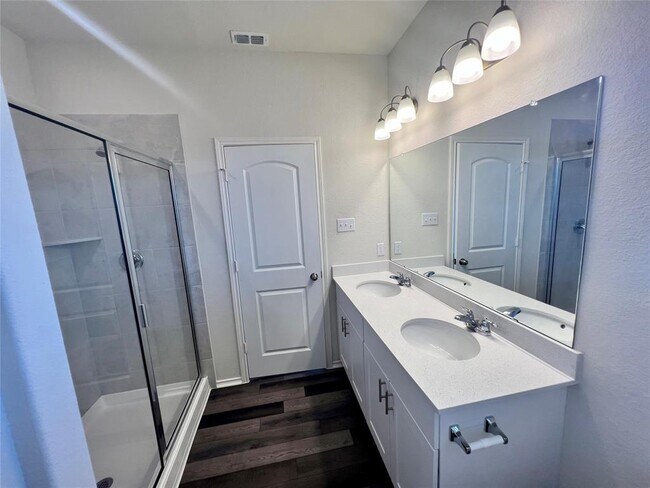 Building Photo - 353 Grace Lilly Dr