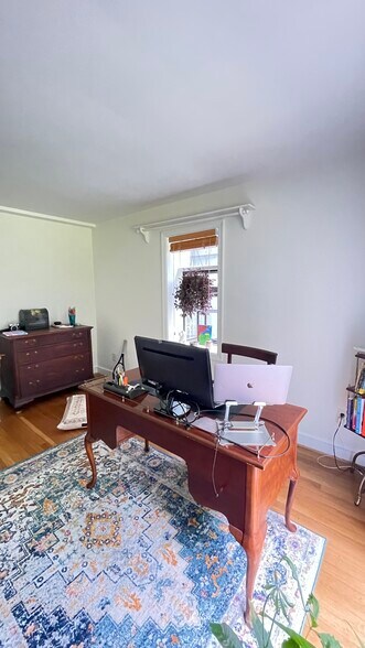 Bedroom/ Office - 1138 Swinks Mill Rd
