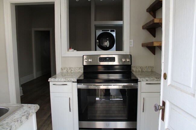 Building Photo - 1911 N 2nd St