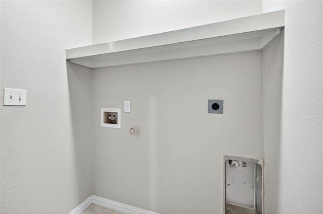 Building Photo - 2809 Peony Dr