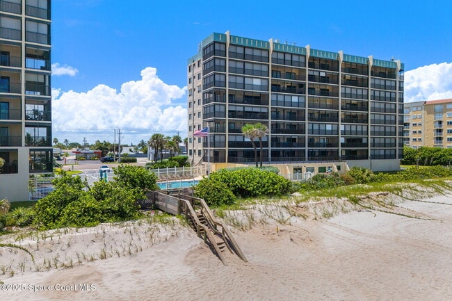 Building Photo - 1125 Jimmy Buffett Mem Hwy