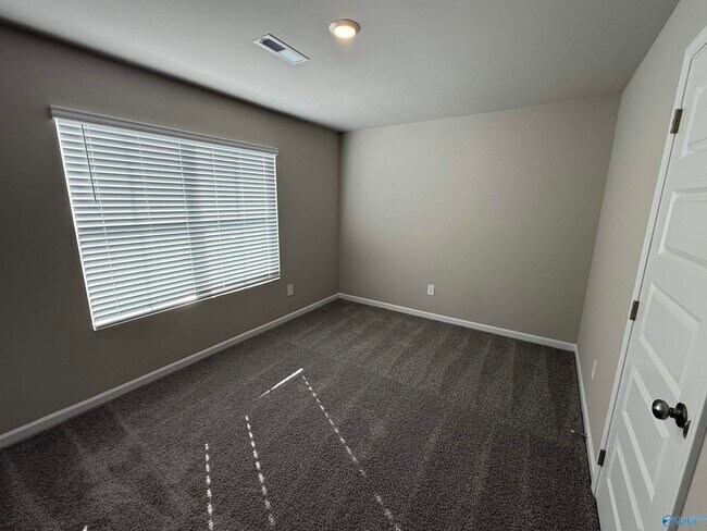 Building Photo - 151 Olde Hearth Rd