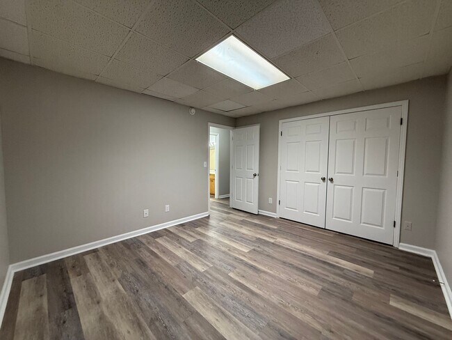 Building Photo - 270 Bailey St