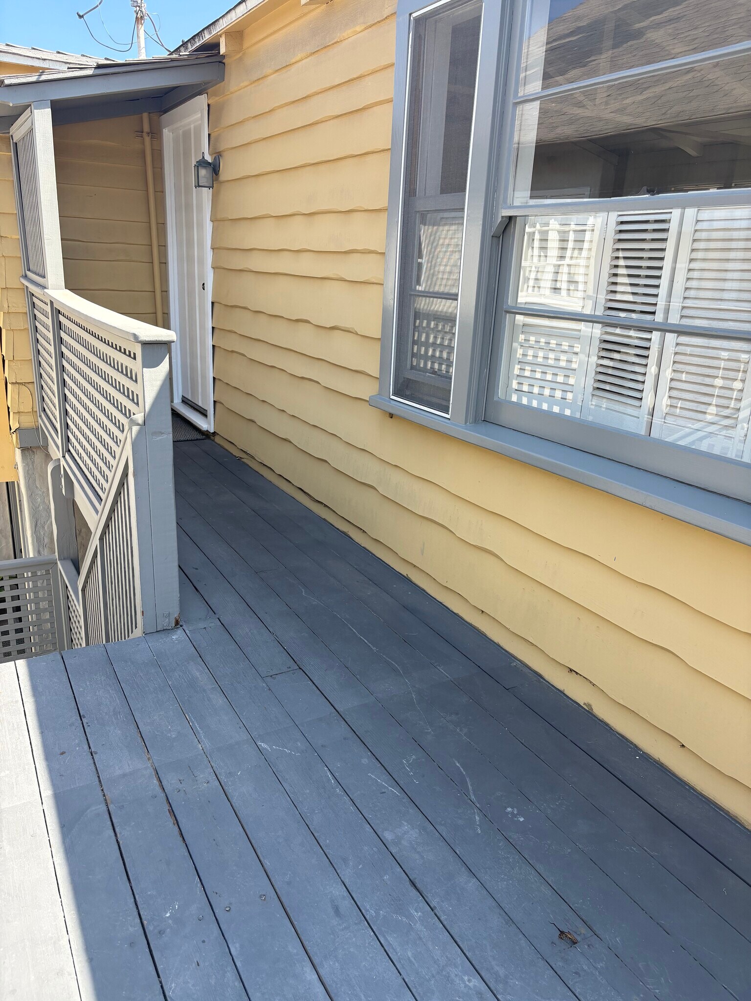 Building Photo - 117 Apolena Ave