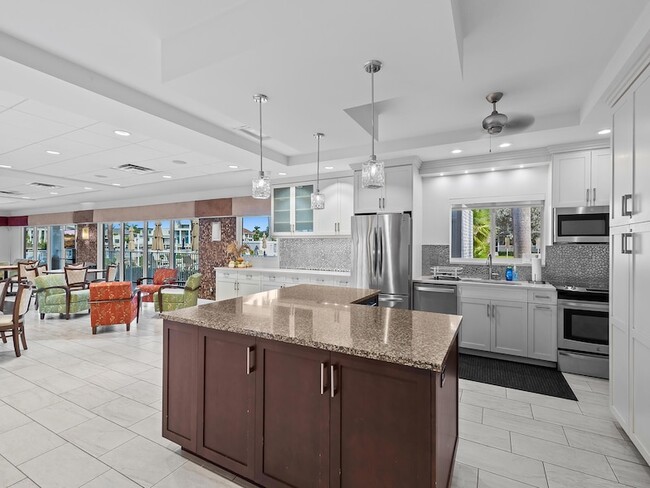 Building Photo - 3212 S Ocean Blvd