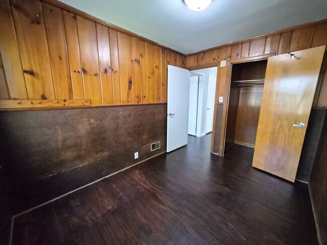 Building Photo - 3707 N Riley Ave