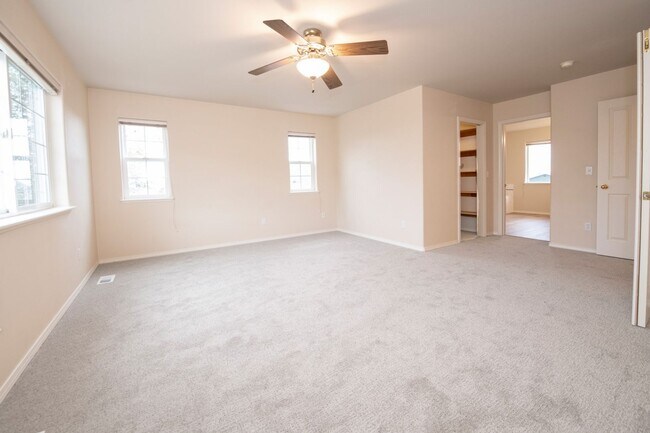 Building Photo - 5423 Cape Seville Dr