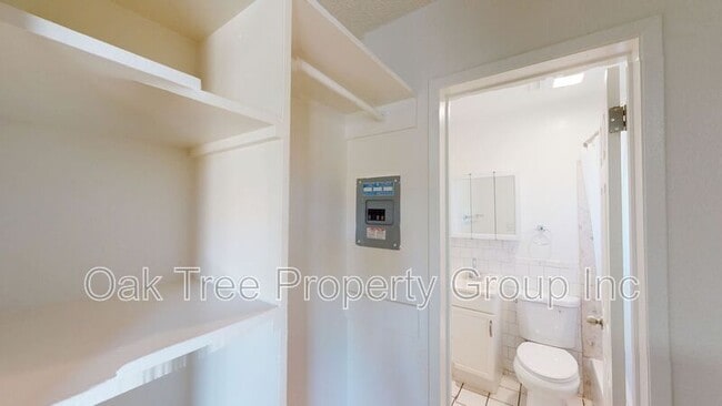 Building Photo - 2232 Seminary Ave