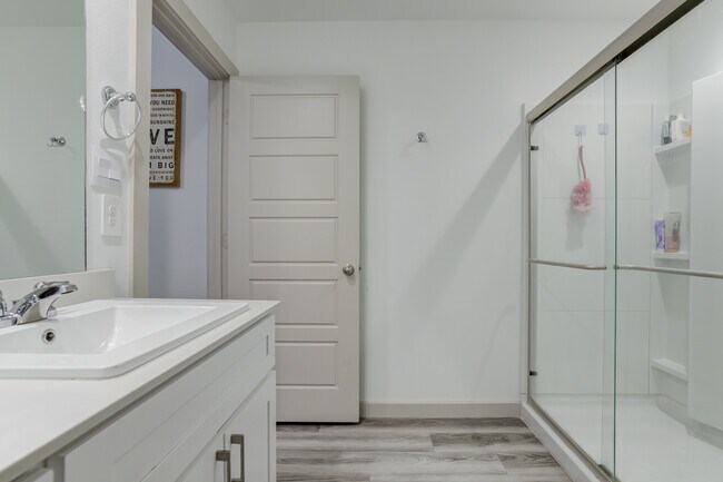 Building Photo - 2323 149th St