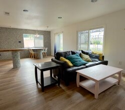 Building Photo - 4504 Moraga Ave