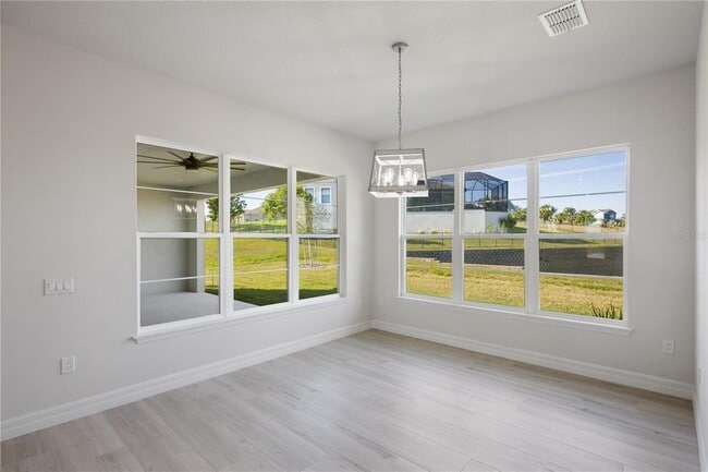 Building Photo - 208 SNOWY ORCHID Way