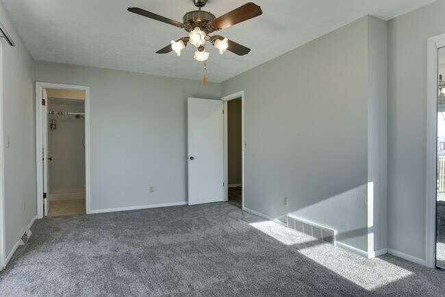 Building Photo - 3826 N 95th St