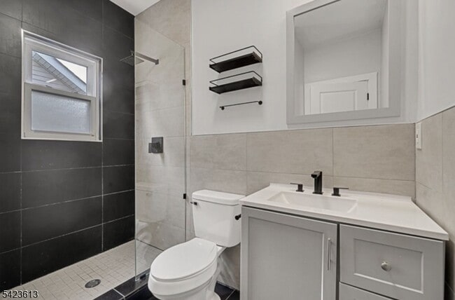 Building Photo - 626 S 20th St