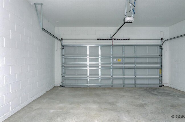 Building Photo - 3193 Country Side Dr