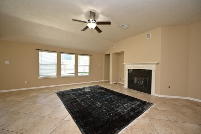 Building Photo - 219 N Wimberly Way