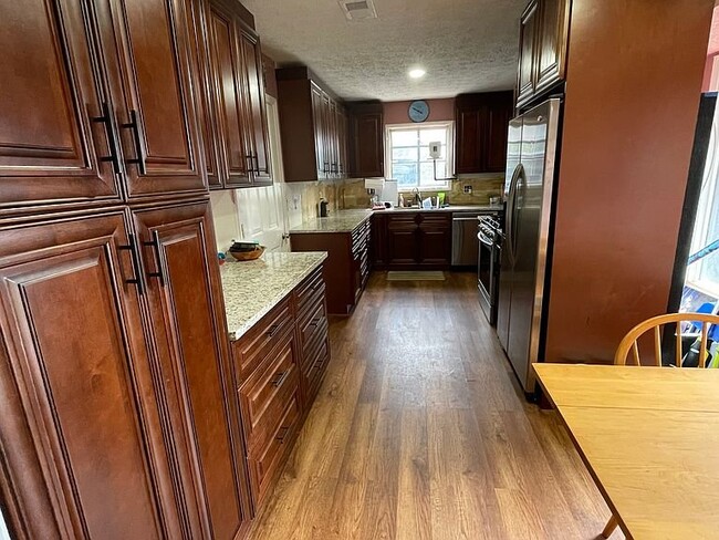 Building Photo - 3755 Station Dr NW