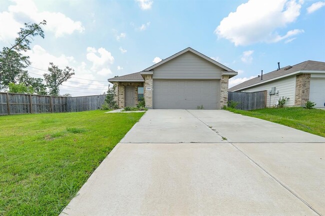 Building Photo - 2909 Mallorca Dr