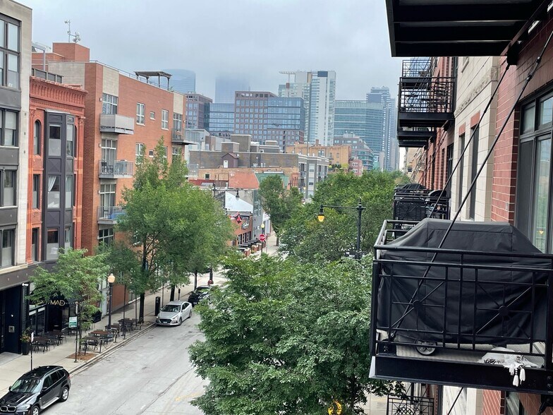 Building Photo - 1155 W Madison St