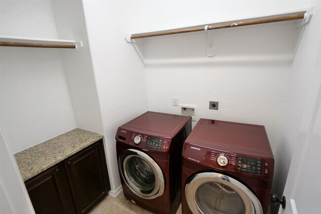 Building Photo - 12211 Stellano Ln