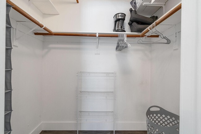 Building Photo - 3221 Spanish River Dr