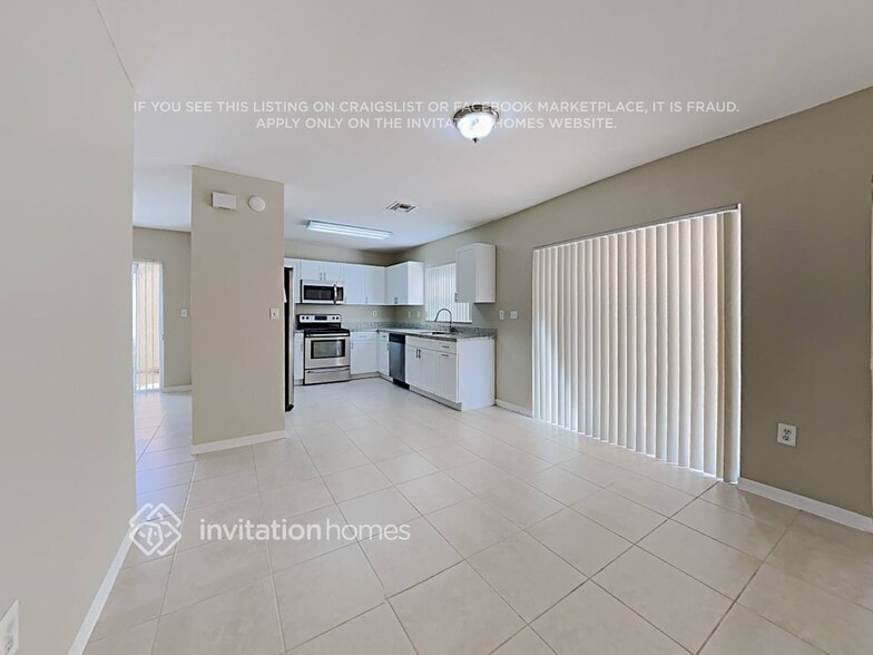 Building Photo - 15008 SW 112th Ln