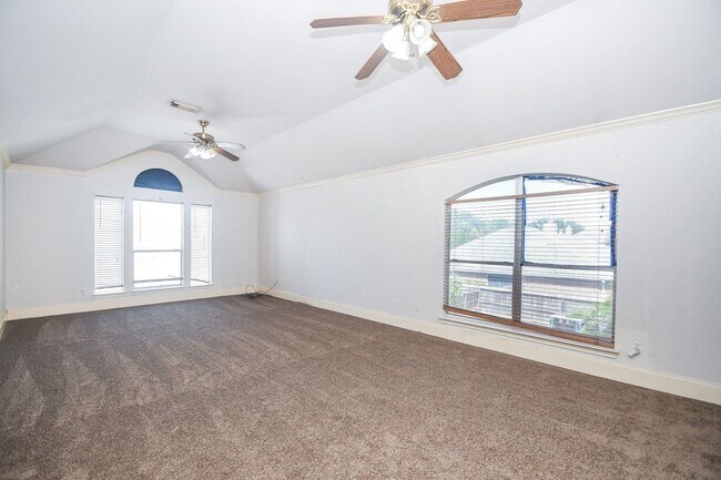 Building Photo - 5214 Mountain Forest Dr