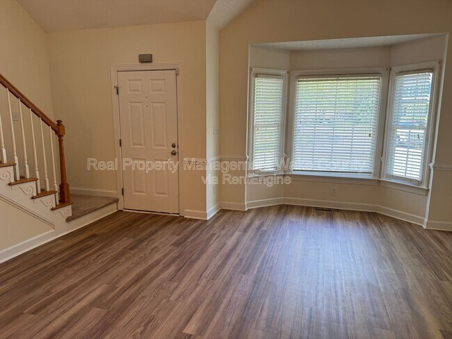 Building Photo - 4328 Bartholomew Cir