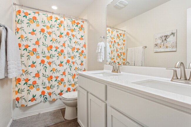 Building Photo - 8914 Hidden Oaks Dr