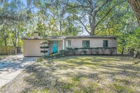 Building Photo - 1220 Adrian Ct