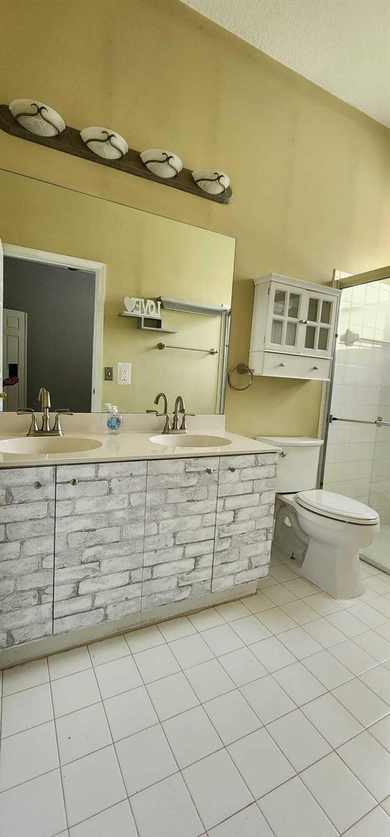 Building Photo - 146 Prestige Dr
