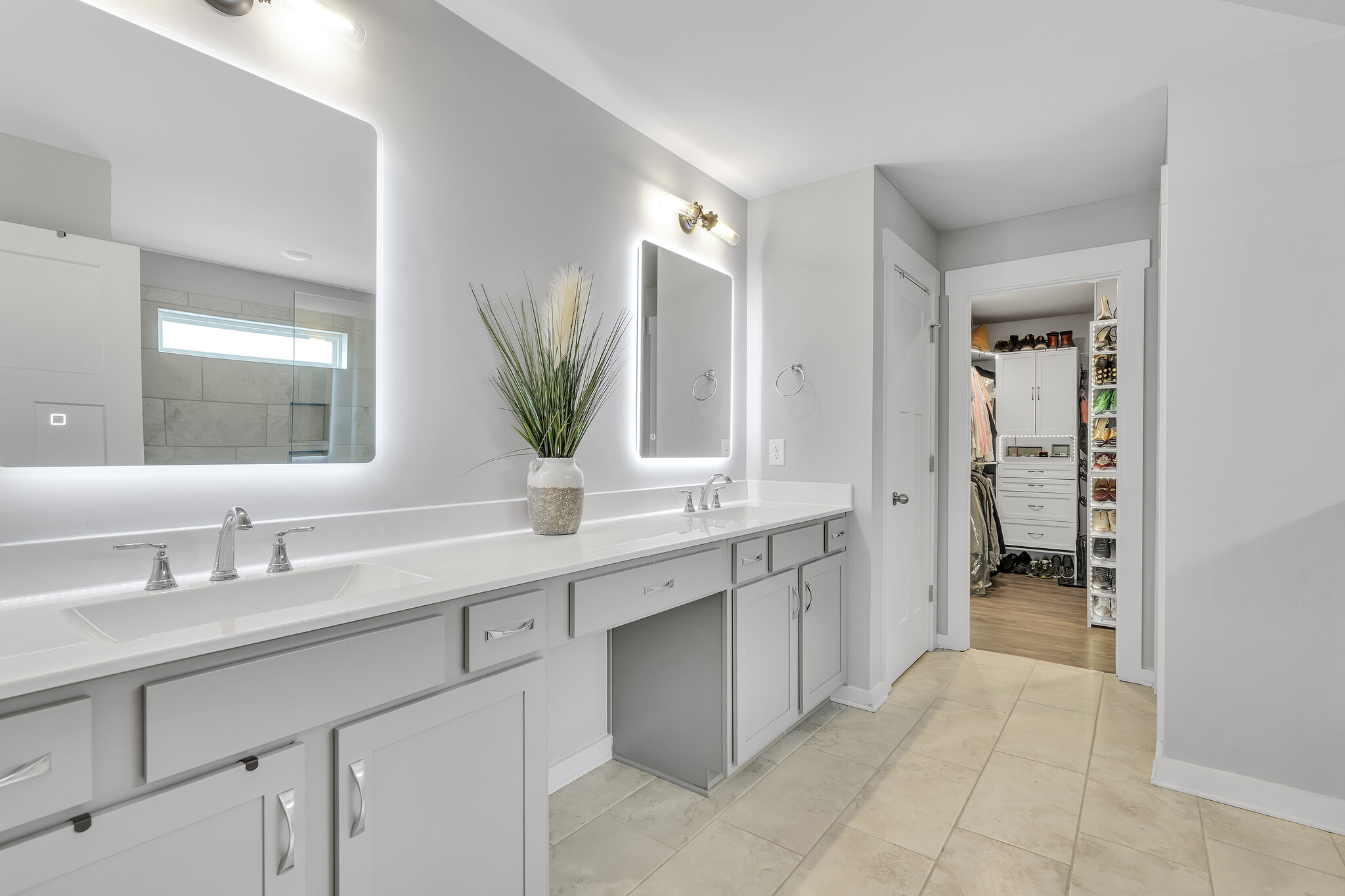 master bath - 197 Dillon Cir