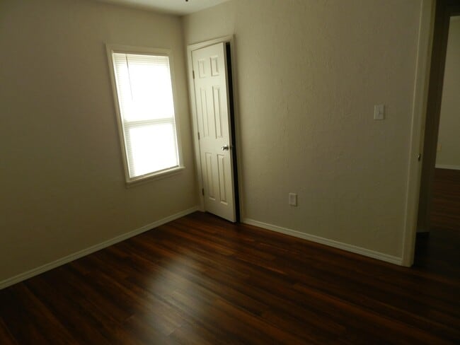 Building Photo - 2704 NW 26th St