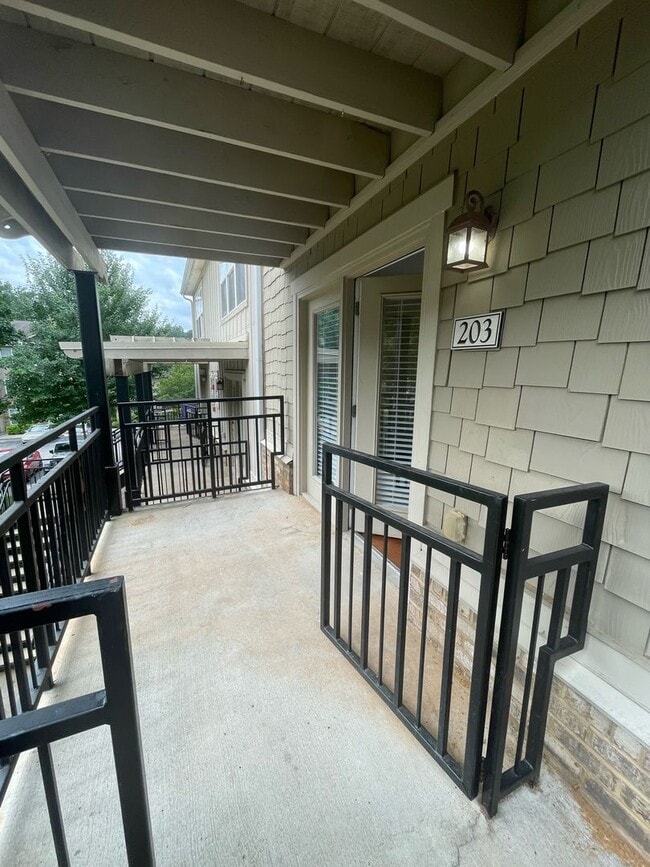 Building Photo - 05-203 Doddi