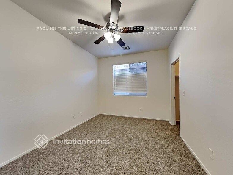 Building Photo - 5531 W Carson Rd