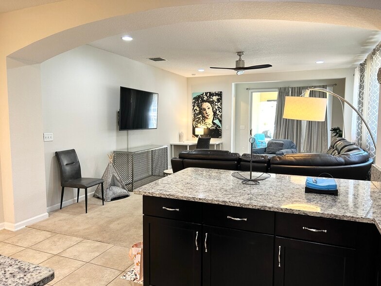 Building Photo - 411 Citrus Ridge Dr