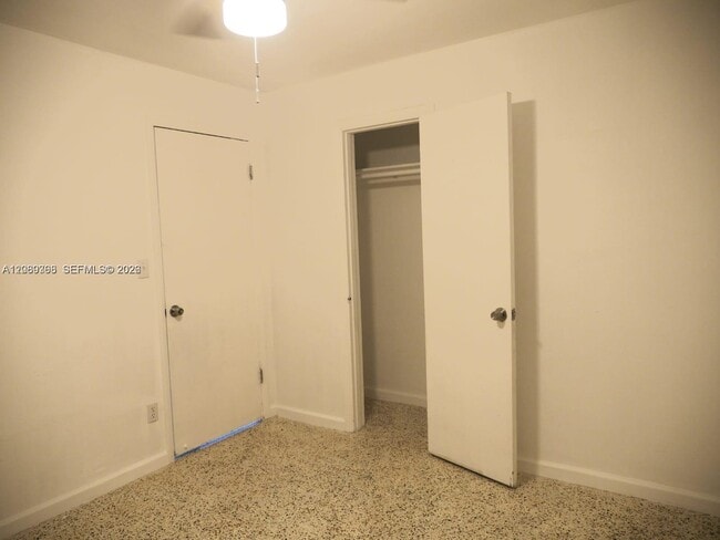 Building Photo - 55 W 9th St