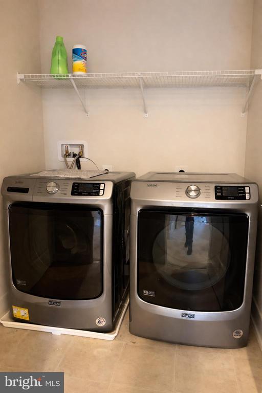 Building Photo - 9584 Fields Rd