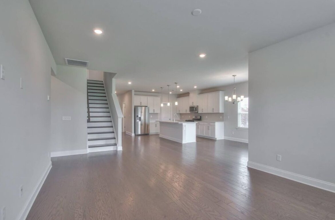 Building Photo - 1095 Holland Ridge Way