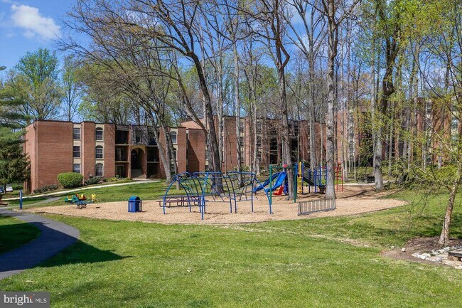 Building Photo - 3356 Woodburn Rd