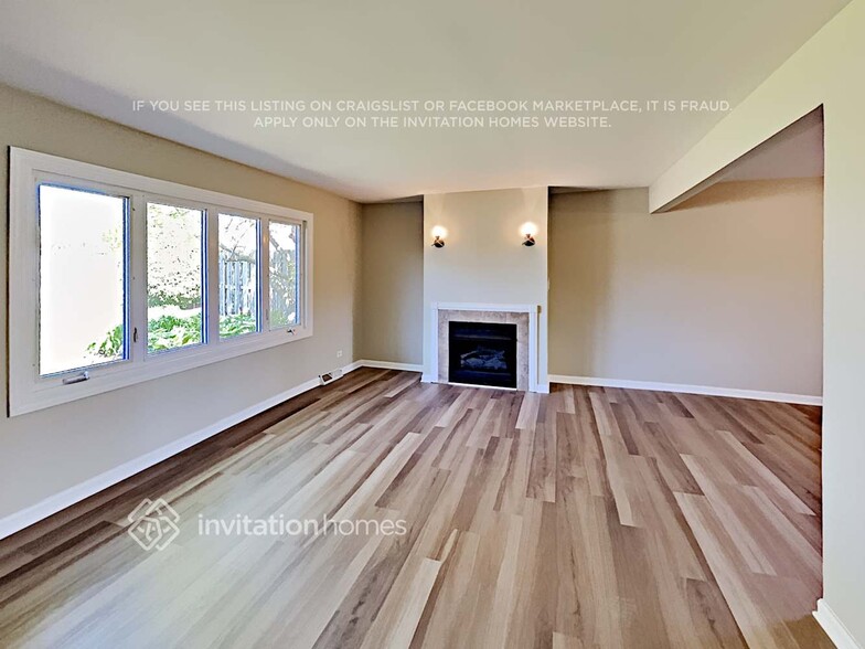 Building Photo - 15105 Long Ave