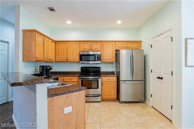 Building Photo - 8981 Spring Grove S