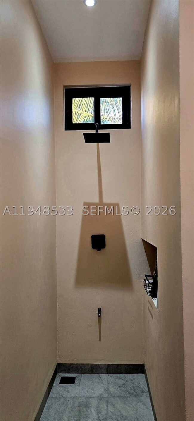 Building Photo - 121 Calle 23,entre 28 y 30,Centro 12