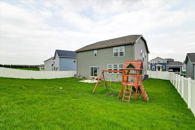 Building Photo - 2583 Dogwood Ln