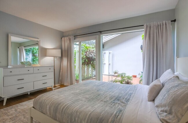 Building Photo - Modern Ocean View Home in La Jolla 4 Bed, 3 Bath