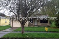 Building Photo - Cozy 3 Bedroom in The Friendly Neighborhood