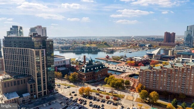 Building Photo - 919 Stiles St