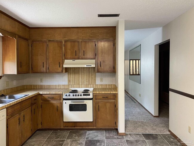 Building Photo - 7812 Deborah Dr